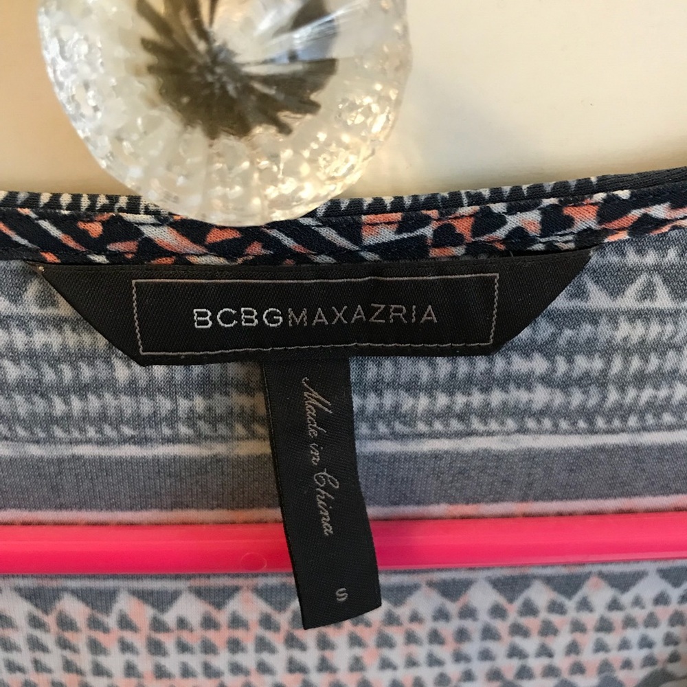 BCBGMAXAZRIA Wrap dress. - Picture 2 of 2